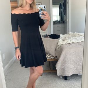 NWT Nine Britton off the shoulder cocktail dress